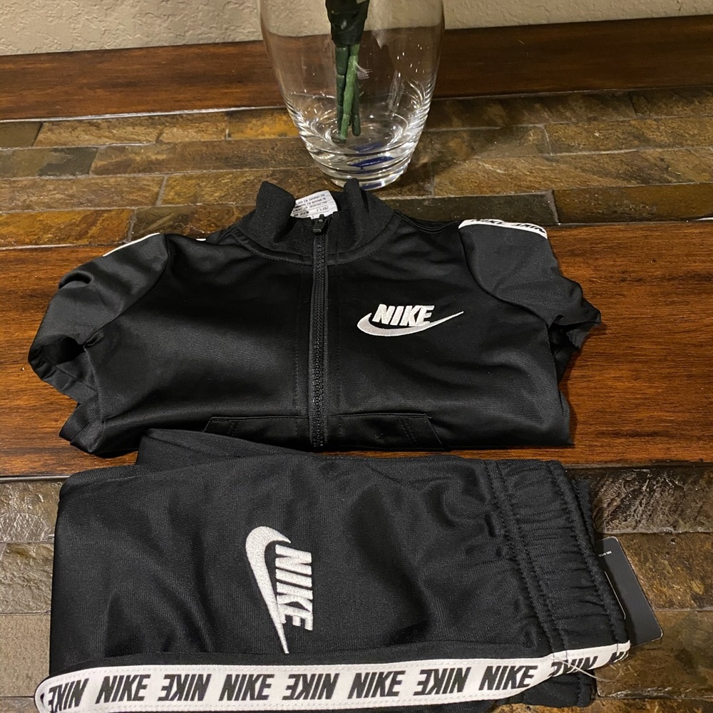Toddler Nike 2 Piece Sweat Suit